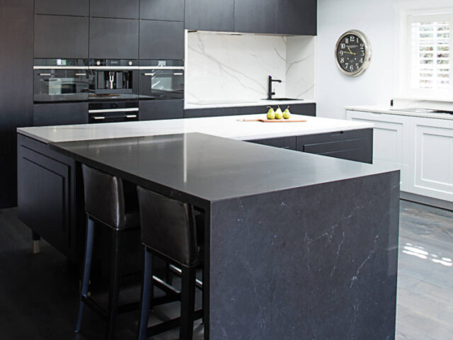 https://baudoncer.pl/wp-content/uploads/2023/02/Black-Quartz-Table-640x480.jpg